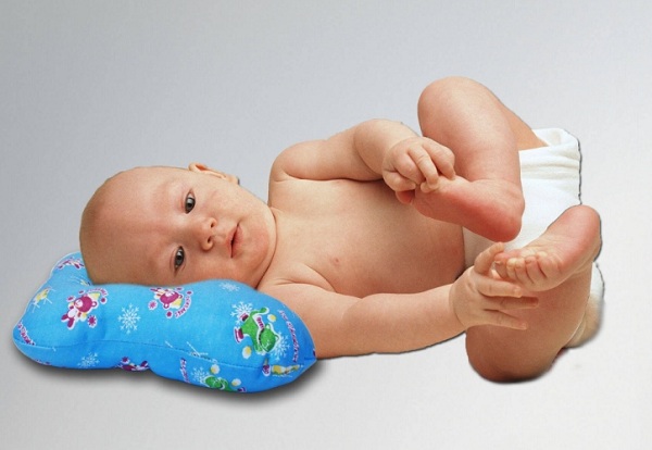 ортопедическая подушка для лечения кривошеи у ребенка
